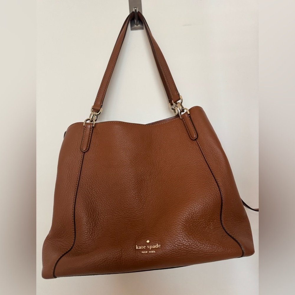Kate spade triple compartment purse. Gently used.